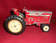 VTG METAL INTERNAT'L TOY TRACTOR! 1:16 SCALE, USA! A+ COND! BIN! SALE!