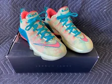 Nike LeBron 12 Low LeBronold Palmer 2014 776652-383 Mens Size 11 Ex. Condition. 