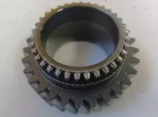 R113811 JOHN DEERE 5200 5204 5210 5220 5303 5403 5415 5420 5425 GEAR 28 TOOTH