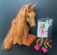 Breyer Mane Beauty Copper Brown Horse Hair Styling Head & Accessories