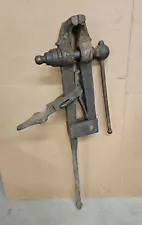 Vintage Blacksmith Peg Leg Vise 70 + Pounds with 5-1/2" Jaws