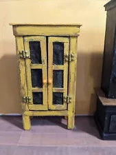 #225 BEAUTIFUL HAND MADE MINIATURE OLD DISTRESSED PIE SAFE