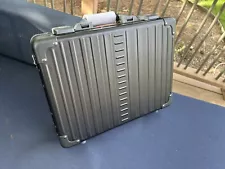 ALEON Aircraft Aluminum 15 inch Briefcase Attache