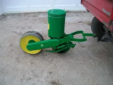 1 John Deere 71 one row Corn Planter, Deer food Plots atv utv