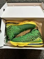 Nike LeBron 17 PE Oregon Ducks Team Issue Promo Green Men's Size 10.5 Shoes