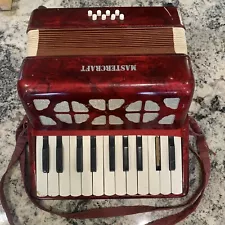 New ListingMastercraft 22-Key 8 Bass Button Piano Accordion