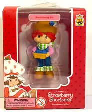 (1) TLS TOY The World of Strawberry Shortcake HUCKLEBERRY PIE 2.5" Mini Figure