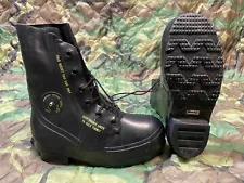 Bata Arctic Extreme Cold Weather -20° MICKEY MOUSE BOOTS w/ Valve Black 8 R MINT