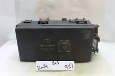 1L5T14A075AA Ford Expedition 2003 FuseBox Relay Junction Unit Module 951 2N4-B3