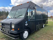 Food truck with full Ansul hood and Cummins generator with Cummins diesel engine