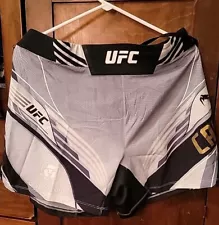 UFC Venom Mens Fight Night Shorts White/Gray L Authentic Short Fit Official UFC