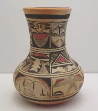 OLD HOPI VASE with NAMPEYO FAMILY DESIGN ELEMENTS, 7 inches tall