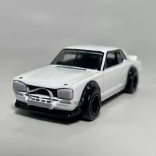 Hot Wheels Premium Nissan Skyline HT 2000GT-X Diecast Diorama Model Car JDM RHD