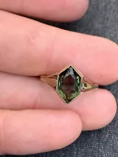 9ct gold green tourmaline art deco 1900 / 1920s ring 2.9 g￼