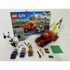 Lego City Tow Truck Trouble #60137