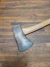 K691- Vintage True Temper Tomahawk Hatchet Axe 1 lb 10 oz