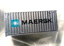 Walthers # 8060 Fully Corrugated Container - Assembled Maersk HO Scale