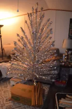 Vintage PECO 7 Ft Silver Aluminum Christmas Tree 116 Branches. U.S Shipping Only