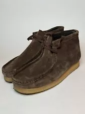 Clarks Wallabees - Men’s 8.5 - Dark Brown Suede