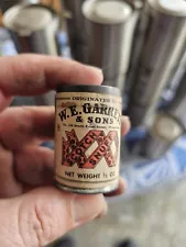 VINTAGE W.E. GARRETT & SONS "SCOTCH SNUFF" 1.15 OZ TIN... FULL!