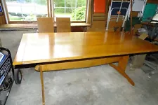 New England HARVEST DINING ROOM TABLE, *REDUCED* breadboard ends, stretcher base