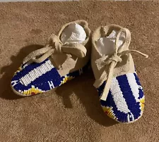 Neat New Pair Native American Lakota Sioux Beaded Baby Moccasins