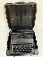 Royal Epoch Classic Portable Manual Typewriter With Case New TESTED
