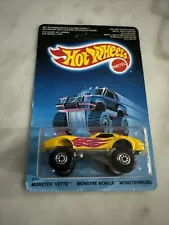 Hot Wheels 1986 Trailbusters Monster Vette #3716 International UNPUNCHED