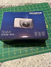 Olympus Stylus 7010 Digital Camera New!