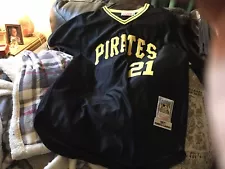 pittsburgh pirates jersey Size 54 Clemente