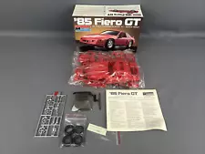 Monogram 1/24 Scale Plastic Model Kit 1985 Pontiac Fiero GT #2242 Complete