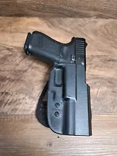 Uncle Mikes Right Hand Kydex Paddle Holster For Glock 17, Glock 19