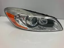 11-13 Volvo C30 Right Halogen Headlight 31299853 (For: Volvo C30)