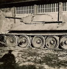 **BEST! German Soldier View of Captured Russian T-34 Panzer Tank!!!**