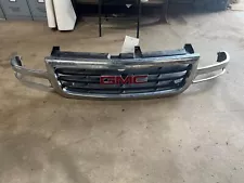 Used Front Grille fits: 2005 Gmc Sierra 1500 pickup chrome w/o professional pack (For: More than one vehicle)