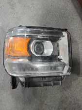 GMC Sierra 2500/3500 HD 2016-2019 Headlight RH Passenger Side