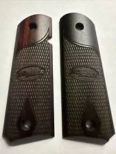 Sig Sauer 1911 Rosewood Engraved Grips full size Govt OEM Altamont USA 71