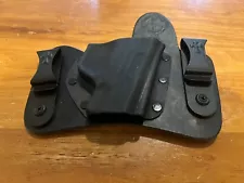 Crossbreed IWB Supertuck Holster Smith Wesson Shield