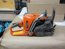 Husqvarna 562XP Chainsaw Read Description