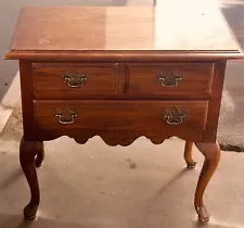 Thomasville Queen Anne Night Stand Fisher Park Solid Oak Great Cond.