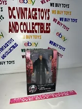 T-800 Terminator Genisys Pops Arnold Schwarzenegger Guardian Action Figure NECA