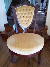 Vintage Victorian Slipper chair