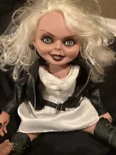 Mezco Bride Of Chucky Talking Tiffany Doll