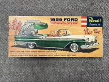 + Revell 1959 Ford Fairlane 500 Skyliner w/ Retractable Top Plastic Kit H-1227