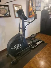 NordicTrack CX1600 Elliptical w/ Mat - Great Condition