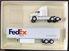 FedEx Federal Express 2000 Winross Truck FLD 120 48' Express Division