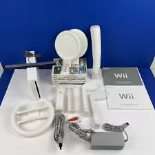 Nintendo White Wii Console Bundle With Games Controller AV Power Cords RVL-001