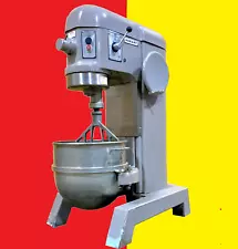 Hobart H-600 60 QT, 230 V, 1 HP Commerical Food Dough Mixer + Bowl/Paddle TESTED