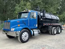 2002 Peterbilt 330 T/A Tanker Fuel Truck Caterpillar Eaton Fuller M/T bidadoo