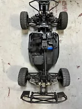 Team Associated SC8e